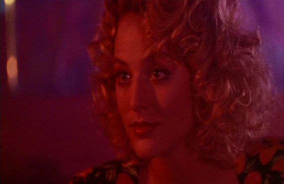 TheHotSpot1990_ScreenCaps-64.jpg