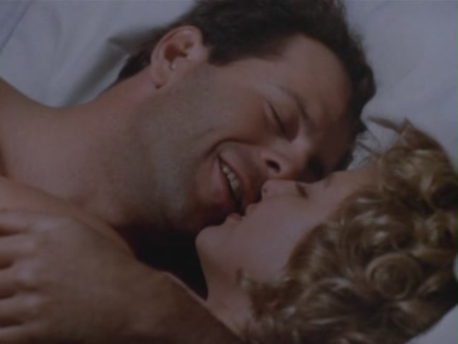 Moonlighting1989_ScreenCaps5x13-64.jpg Moonlighting1989_ScreenCaps5x13-64.jpg