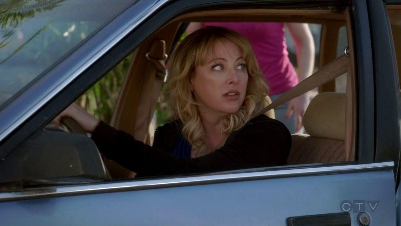 ScreenCaps_1x01-202.jpg ScreenCaps_1x01-202.jpg