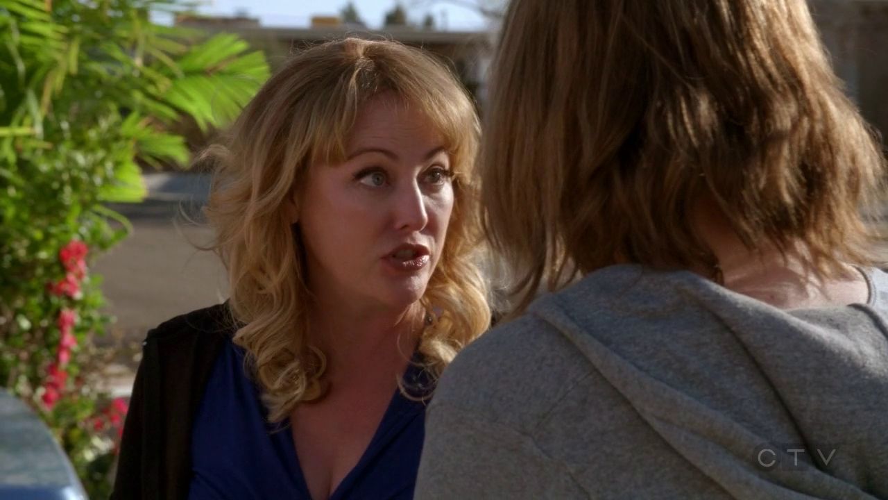 ScreenCaps_1x01-243.jpg