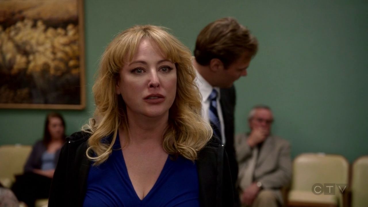 ScreenCaps_1x01-269.jpg
