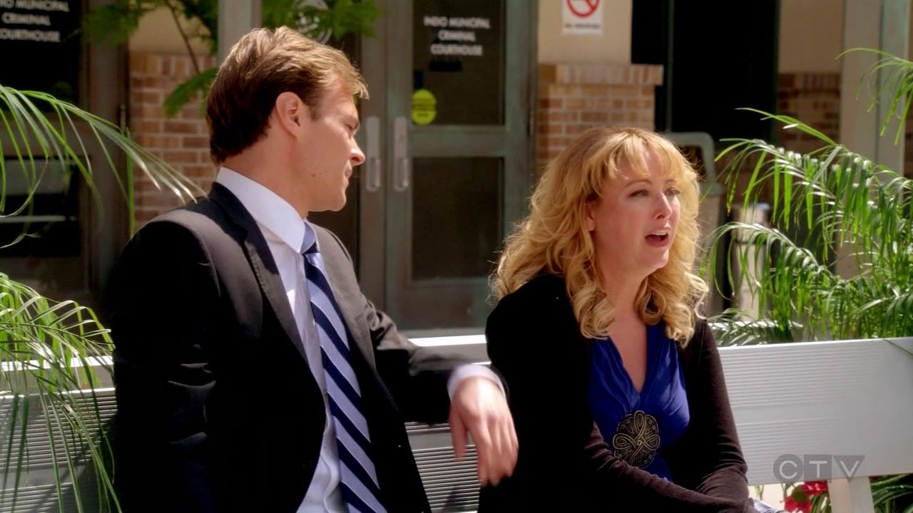 ScreenCaps_1x01-302.jpg