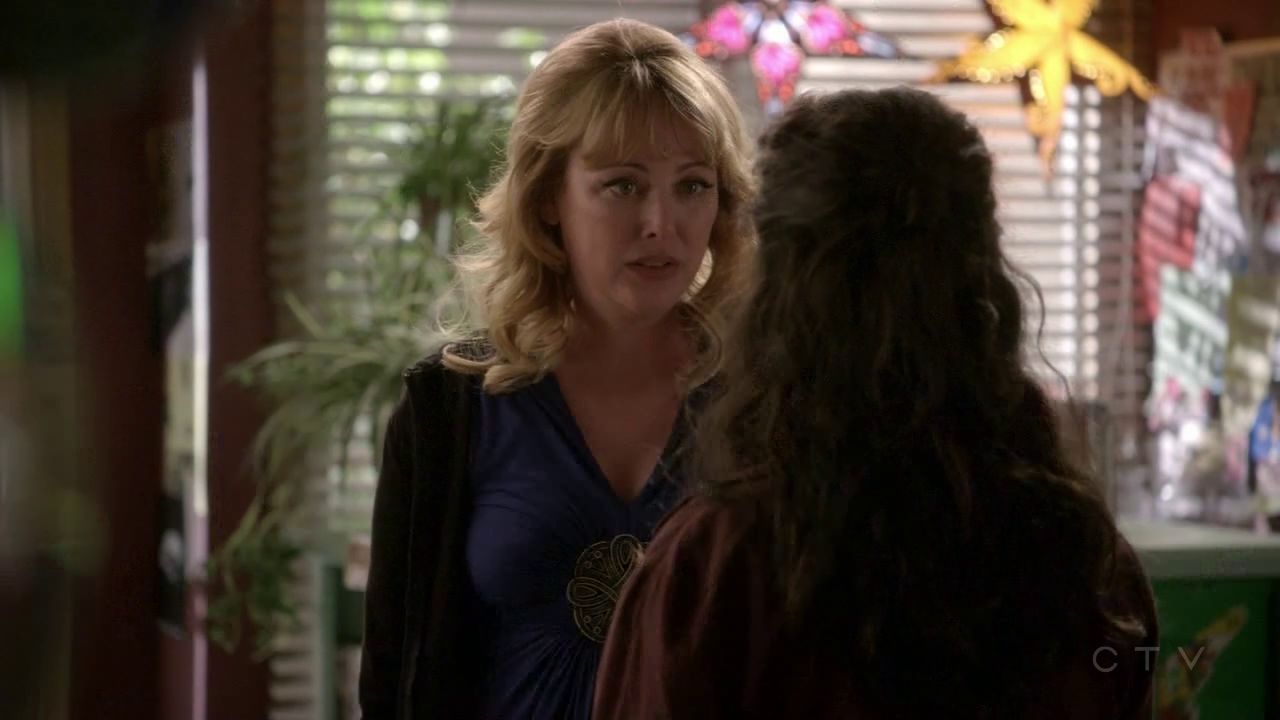 ScreenCaps_1x01-397.jpg