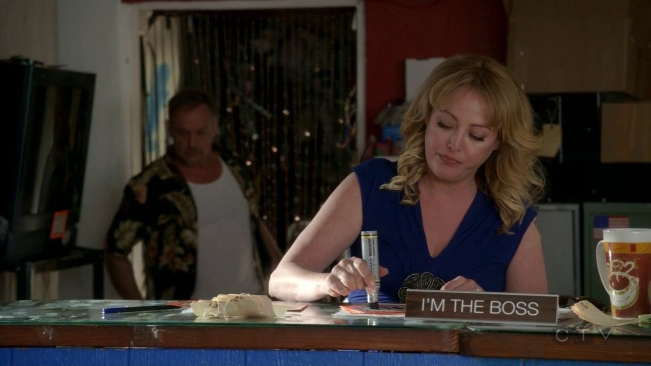 ScreenCaps_1x01-418.jpg
