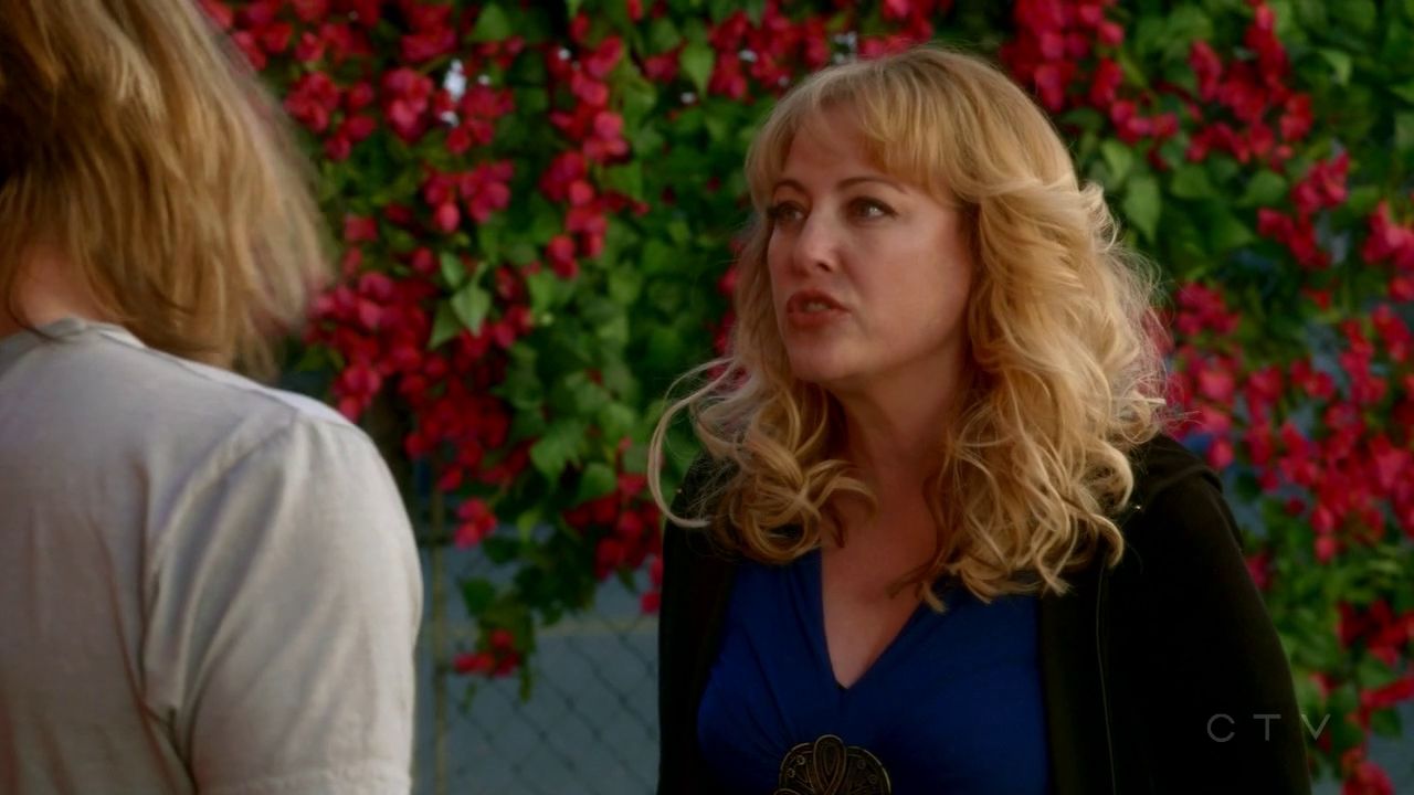 ScreenCaps_1x01-486.jpg