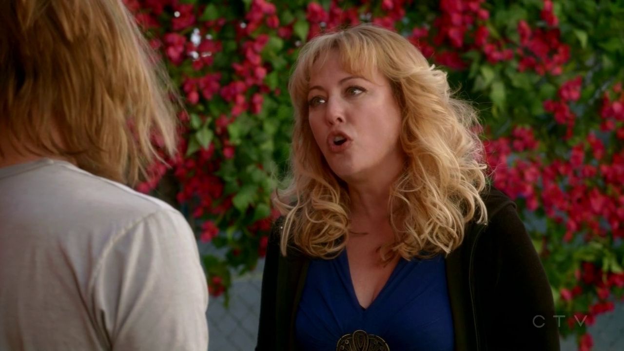 ScreenCaps_1x01-513.jpg