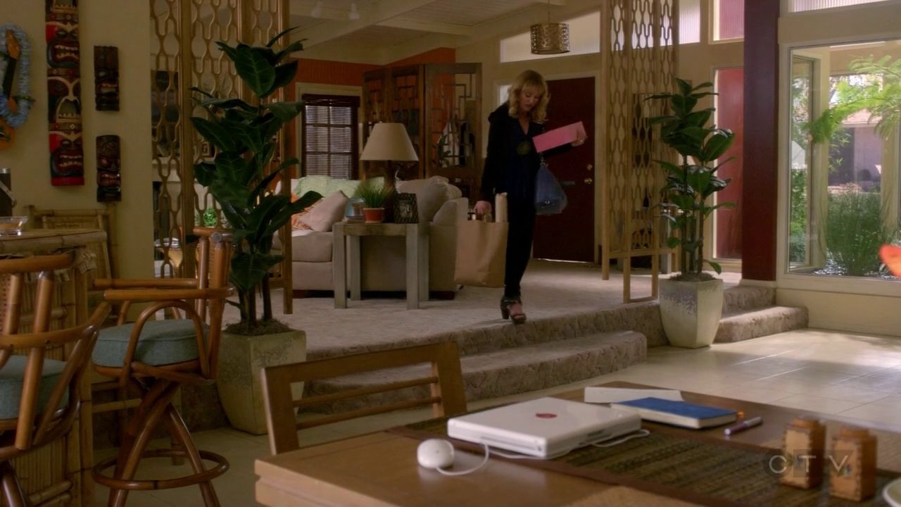 ScreenCaps_1x01-540.jpg