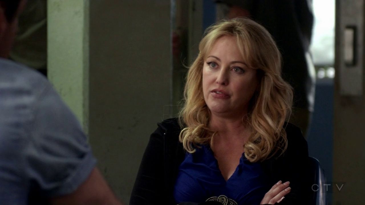 ScreenCaps_1x01-635.jpg