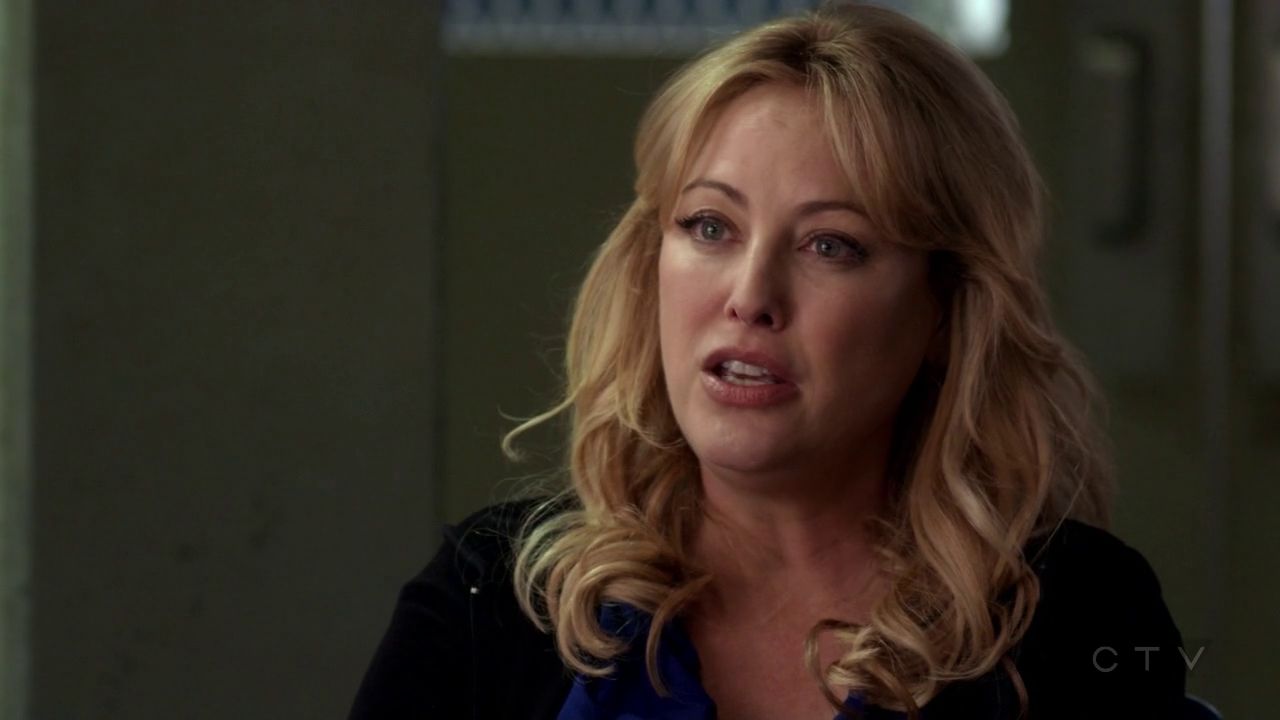 ScreenCaps_1x01-658.jpg