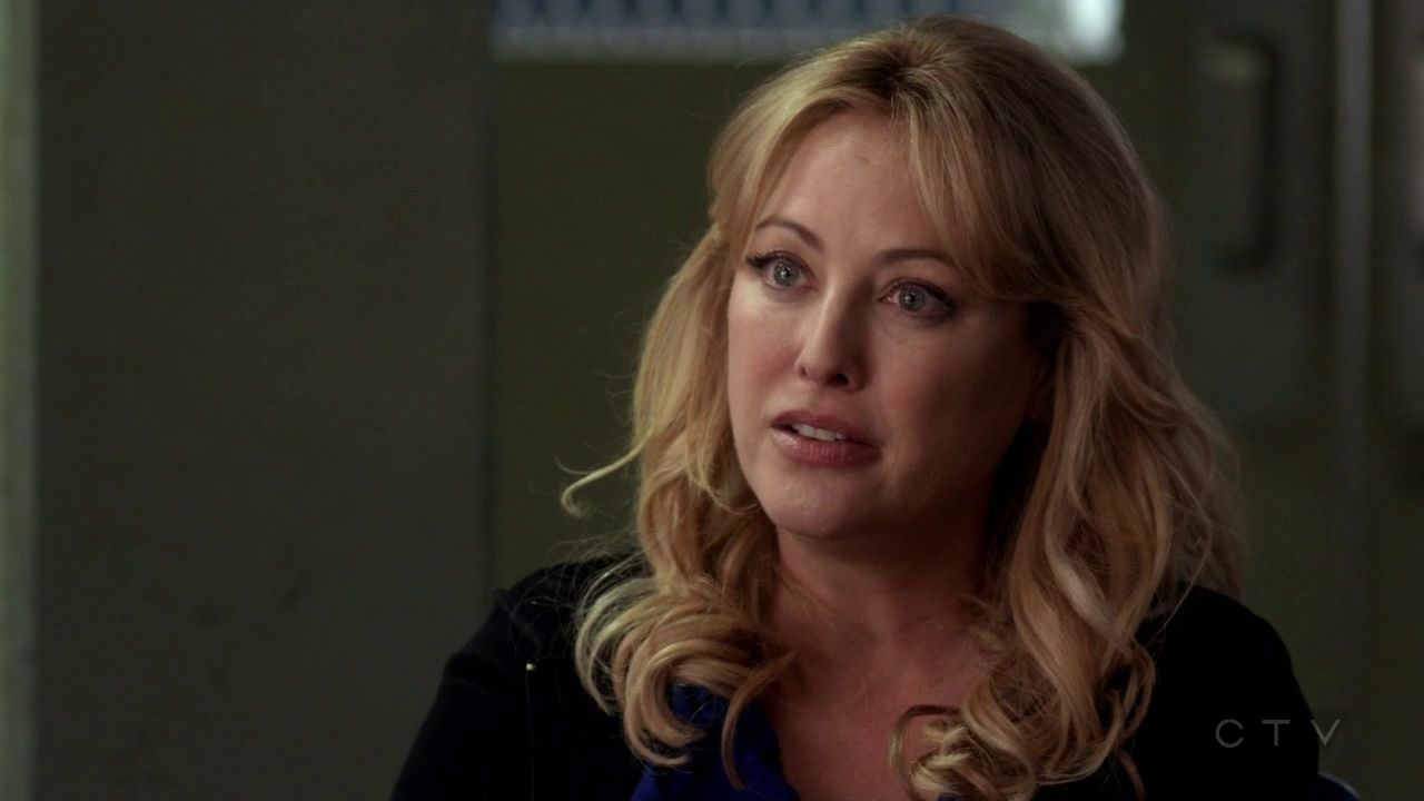 ScreenCaps_1x01-663.jpg