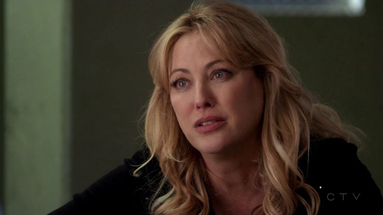 ScreenCaps_1x01-676.jpg