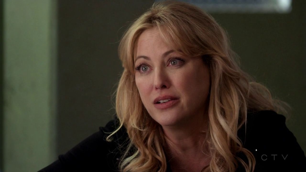 ScreenCaps_1x01-679.jpg