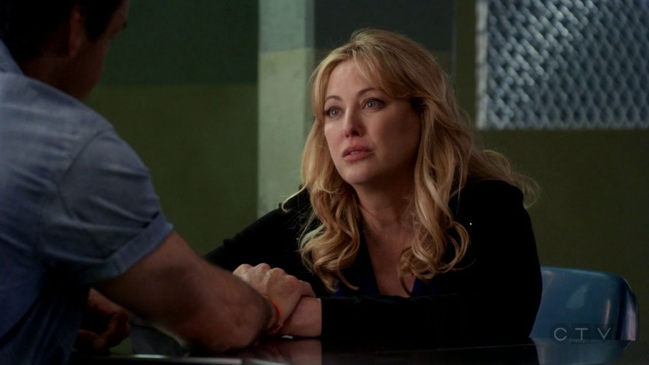 ScreenCaps_1x01-693.jpg