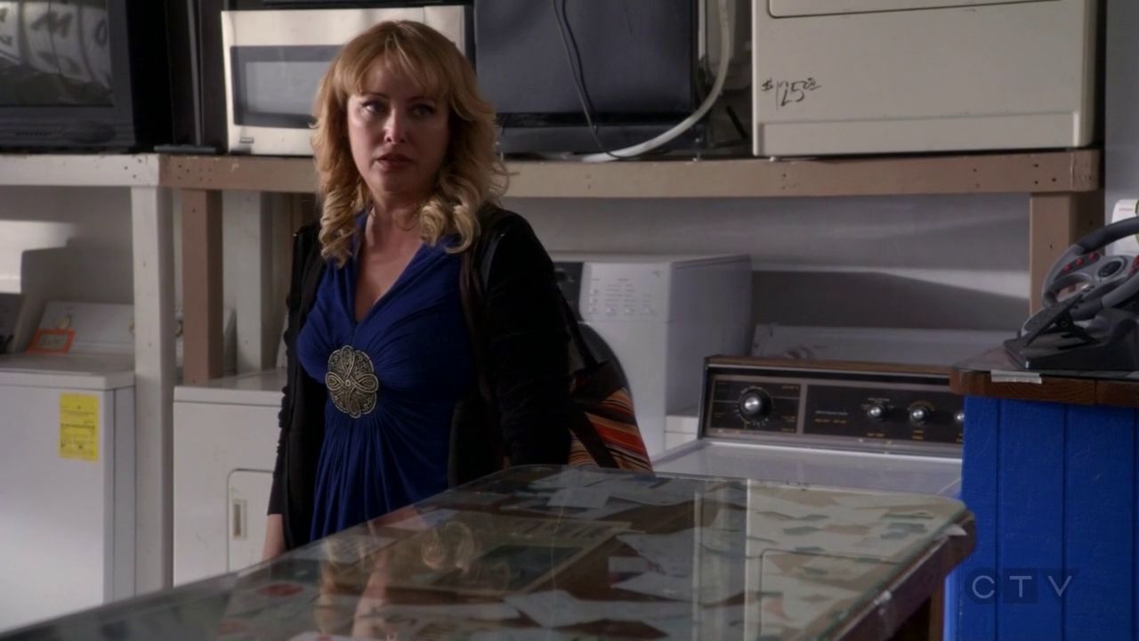 ScreenCaps_1x01-769.jpg