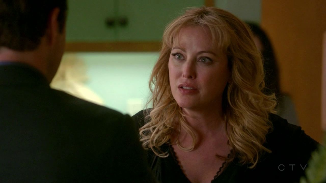 ScreenCaps_1x01-81.jpg