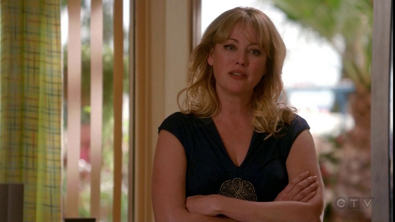 ScreenCaps_1x01-816.jpg