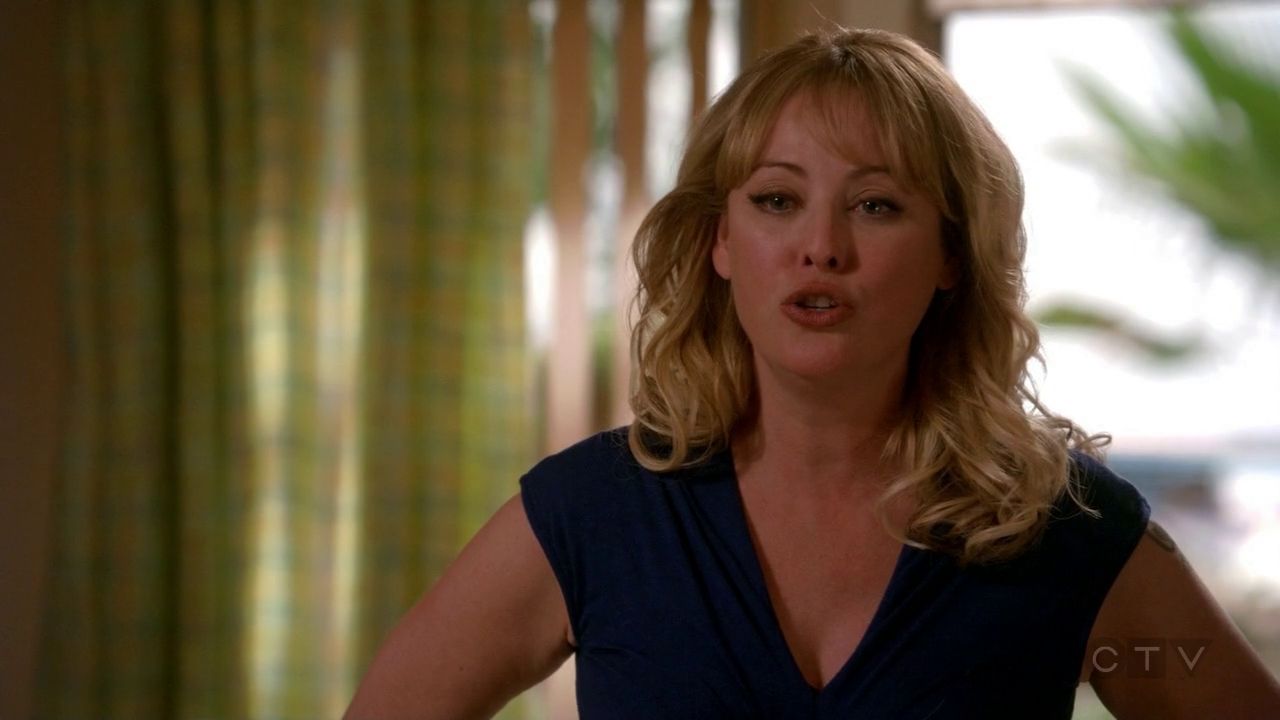 ScreenCaps_1x01-853.jpg