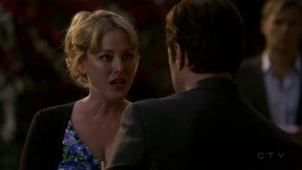 ScreenCaps_1x01-947.jpg