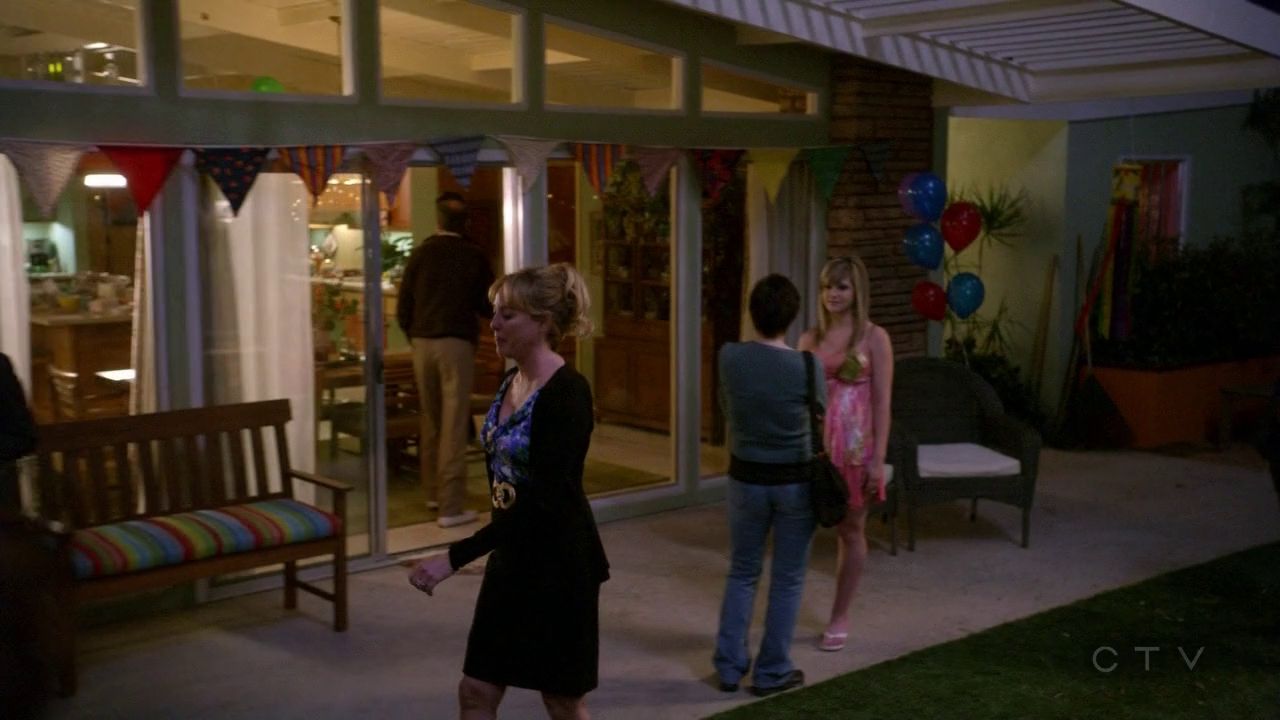 ScreenCaps_1x01-956.jpg
