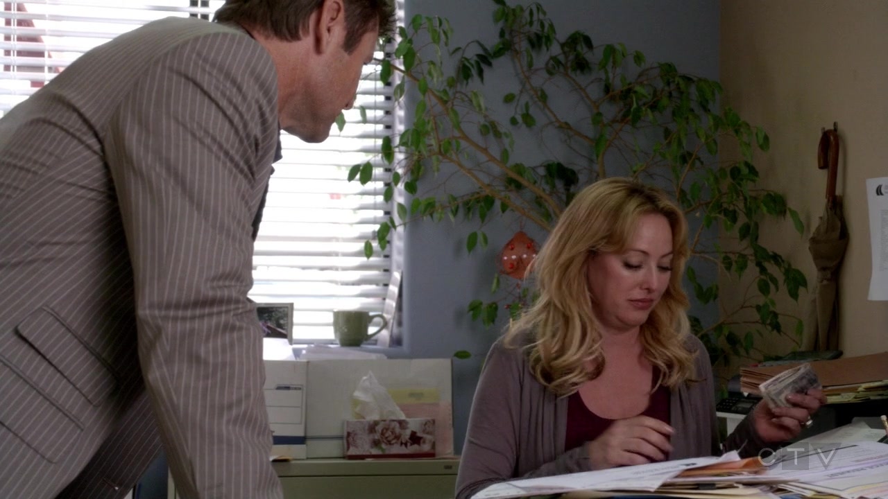 ScreenCaps_1x03-124.jpg ScreenCaps_1x03-124.jpg