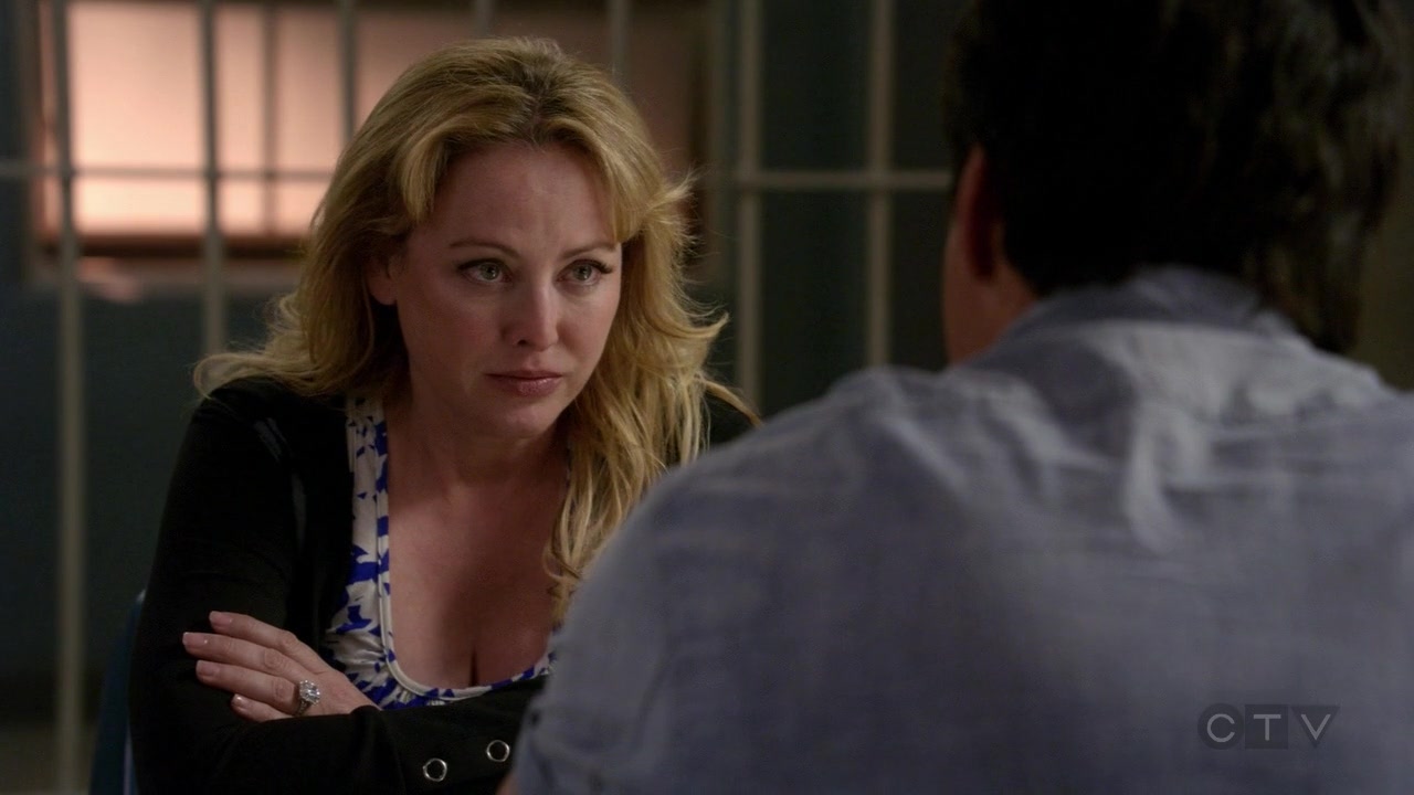 ScreenCaps_1x03-255.jpg