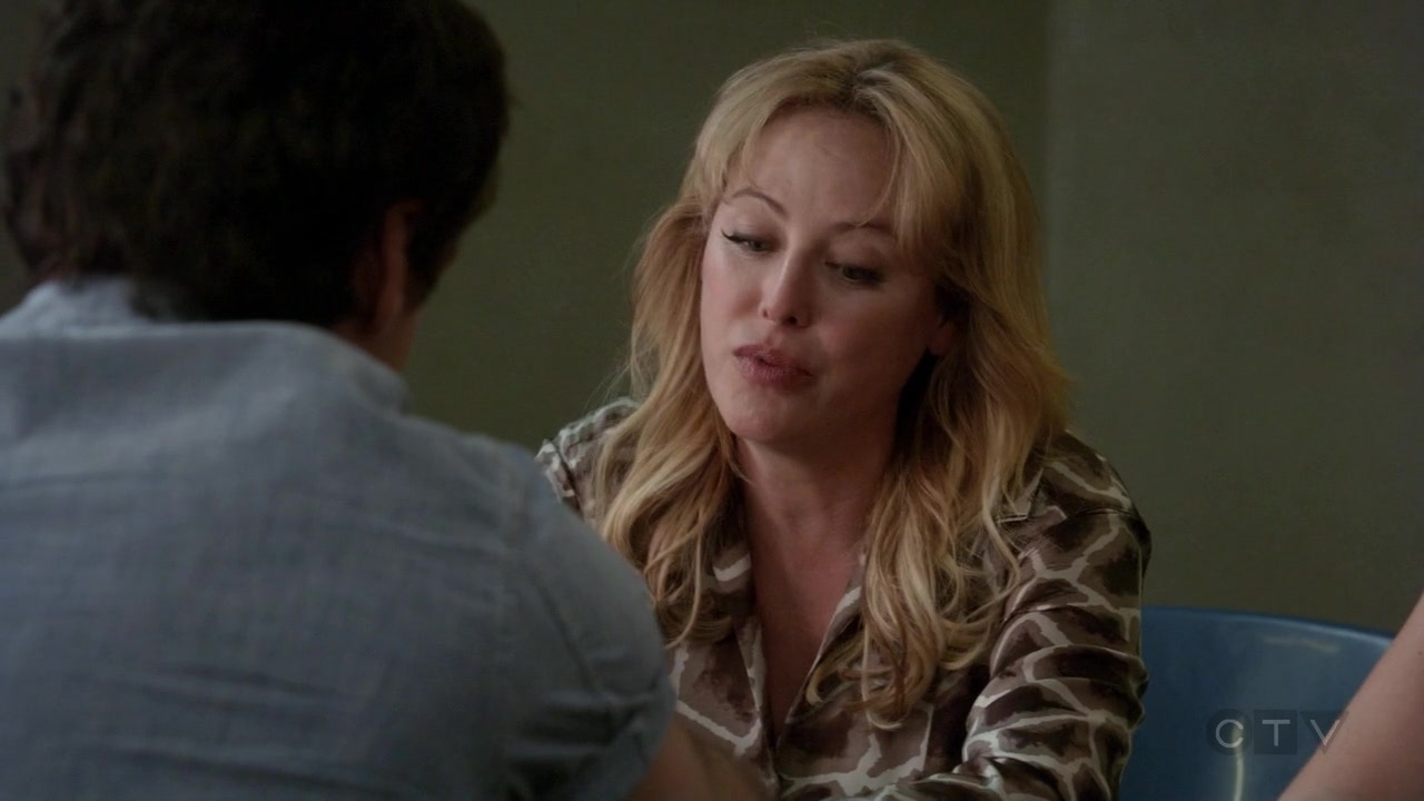 ScreenCaps_1x03-27.jpg