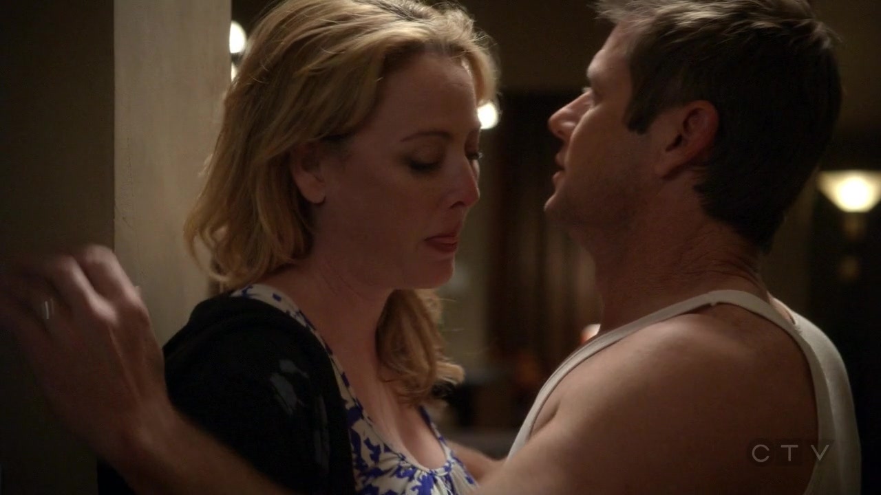ScreenCaps_1x03-358.jpg