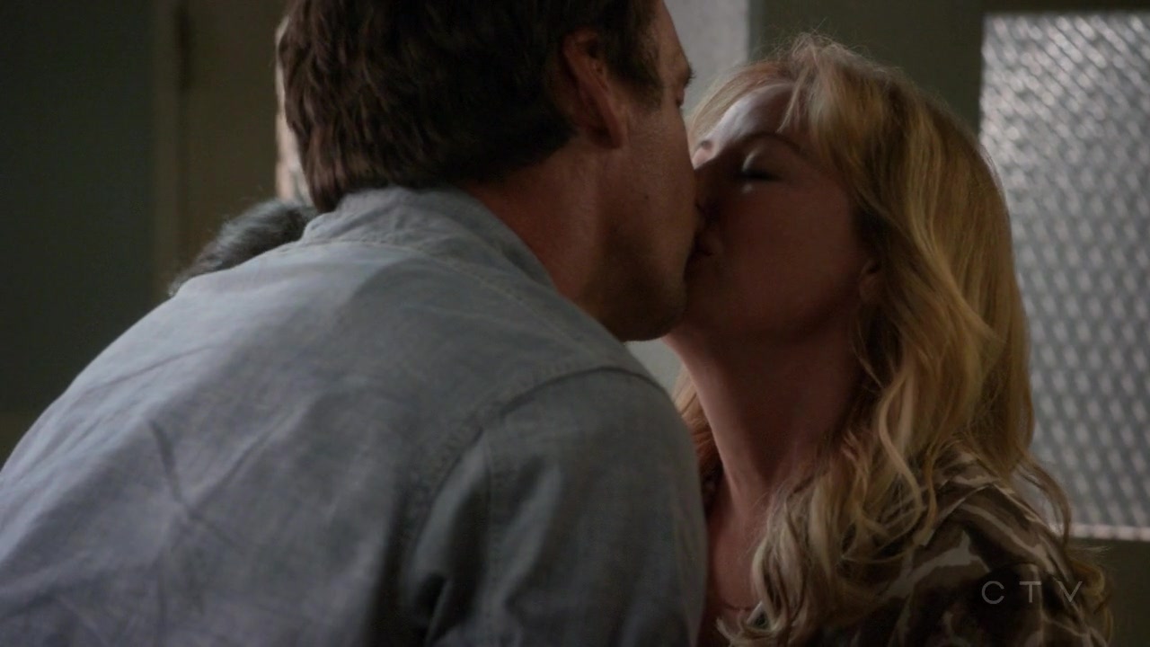 ScreenCaps_1x03-40.jpg ScreenCaps_1x03-40.jpg