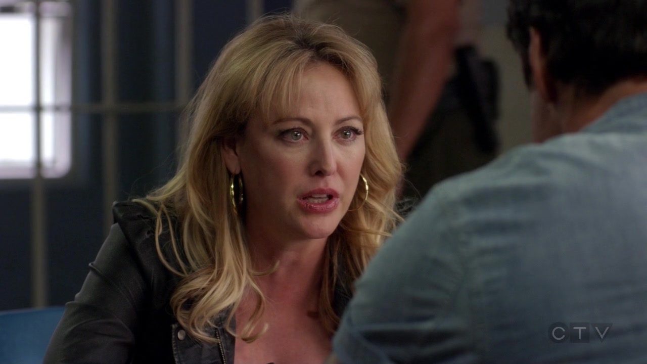 ScreenCaps_1x03-497.jpg
