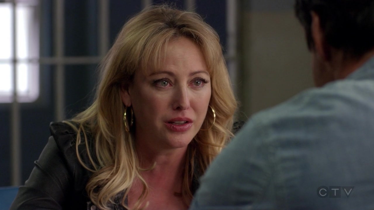 ScreenCaps_1x03-501.jpg