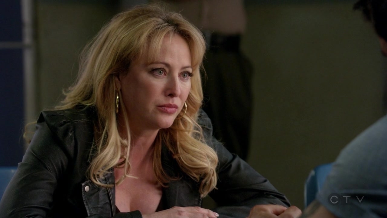 ScreenCaps_1x03-531.jpg