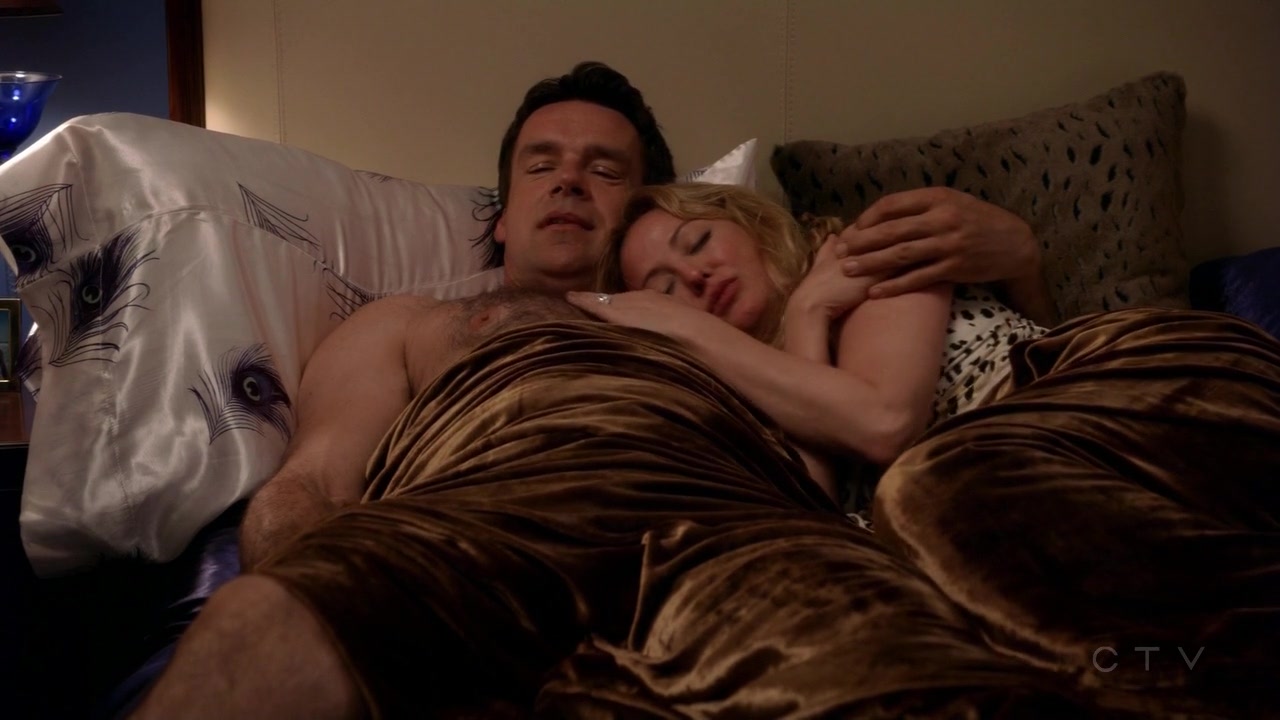 ScreenCaps_1x04-347.jpg