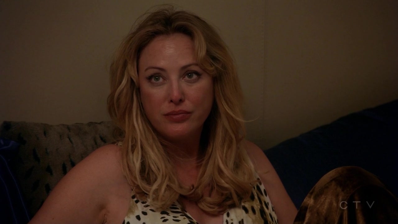 ScreenCaps_1x04-368.jpg
