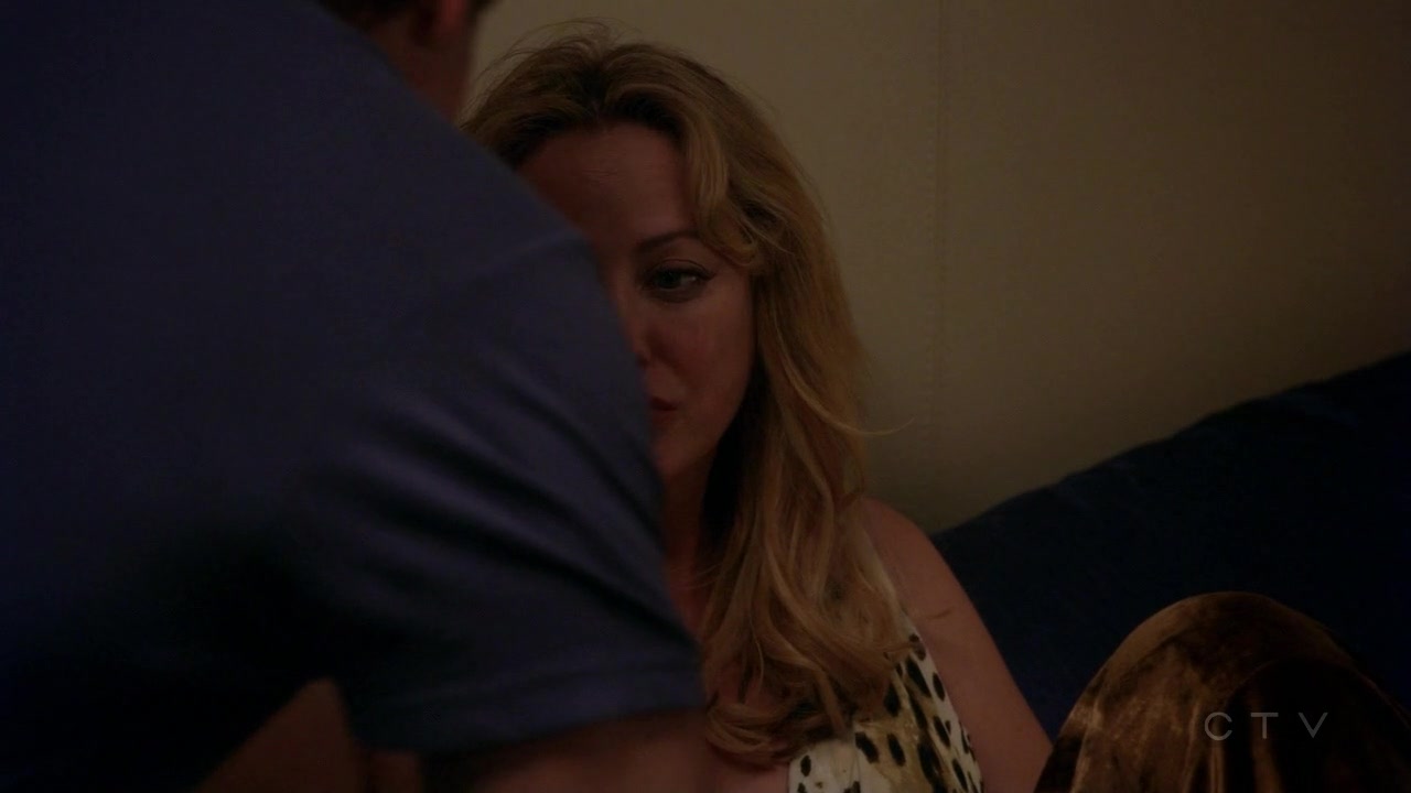 ScreenCaps_1x04-369.jpg
