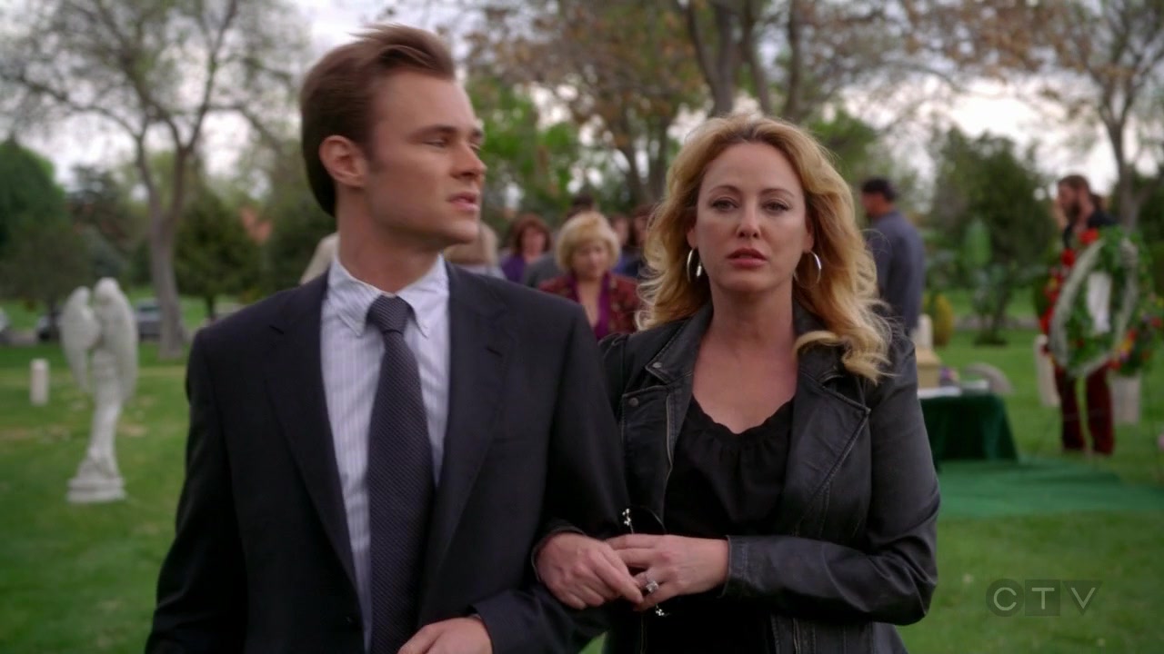 ScreenCaps_1x04-52.jpg
