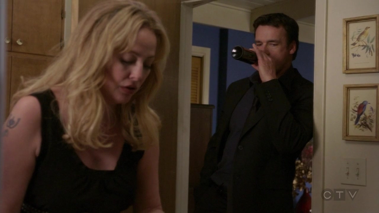 ScreenCaps_1x04-78.jpg