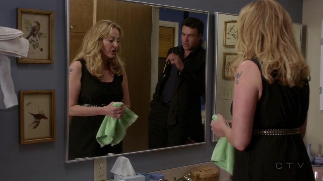 ScreenCaps_1x04-82.jpg