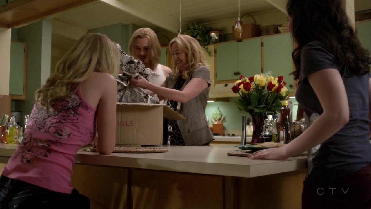 ScreenCaps_1x06-30.jpg