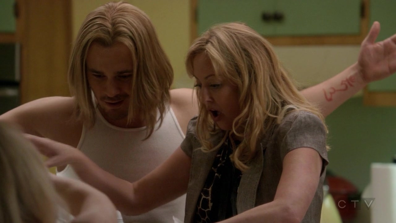ScreenCaps_1x06-32.jpg