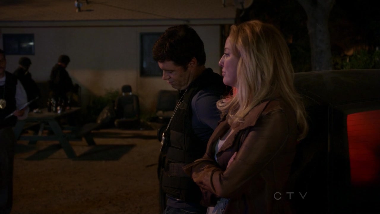 ScreenCaps_1x07-185.jpg