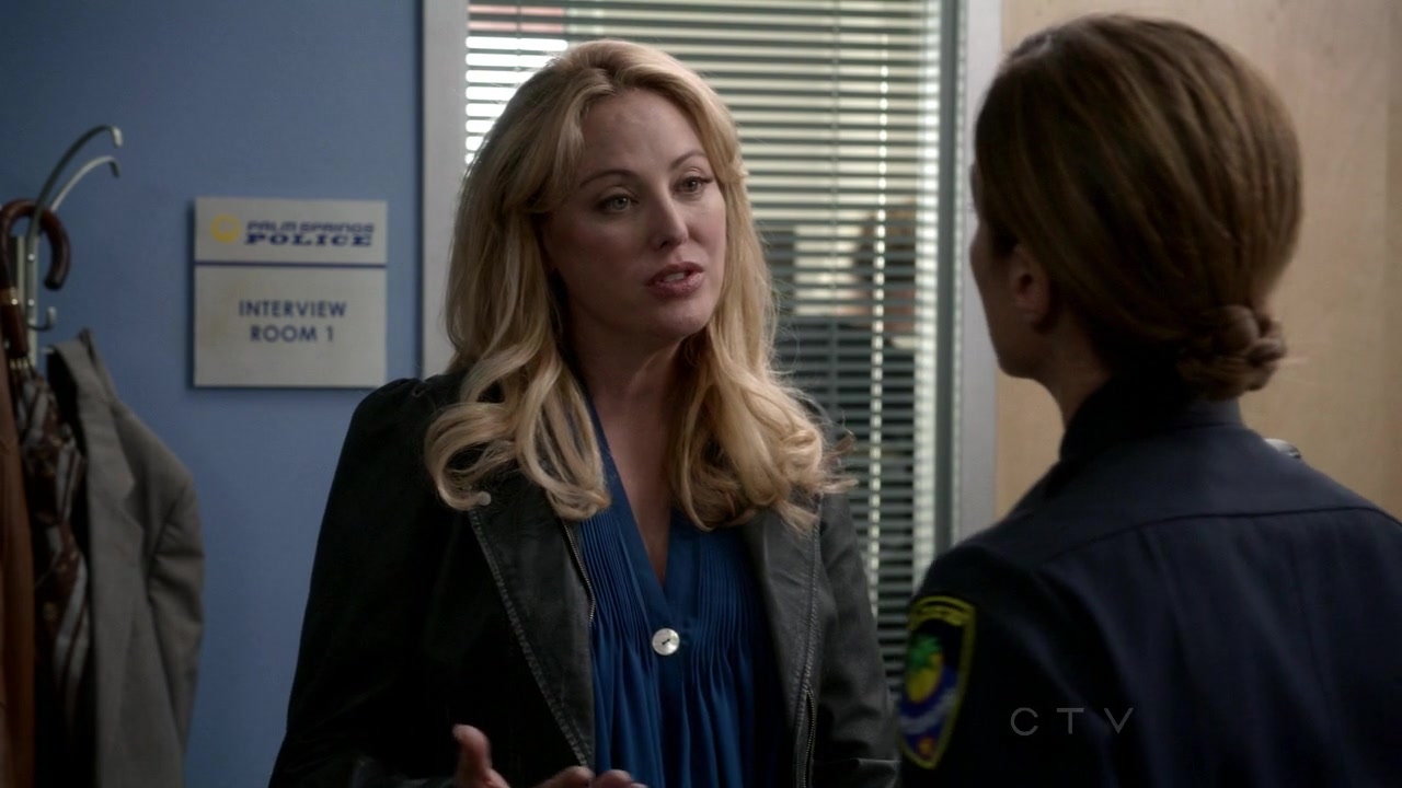 ScreenCaps_1x07-61.jpg