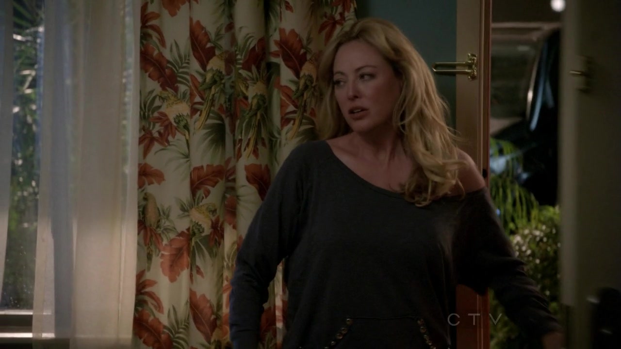ScreenCaps_1x08-159.jpg