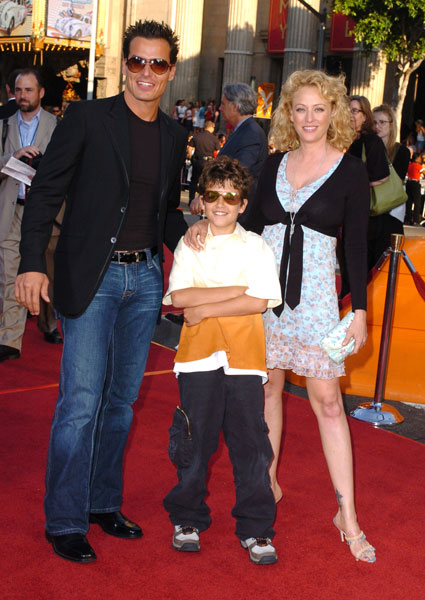 Public2005_WaroftheWorldsPremiere-31.jpg