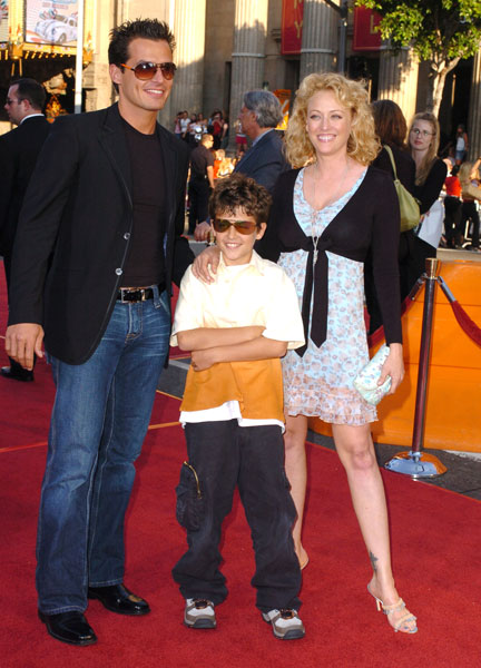 Public2005_WaroftheWorldsPremiere-37.jpg