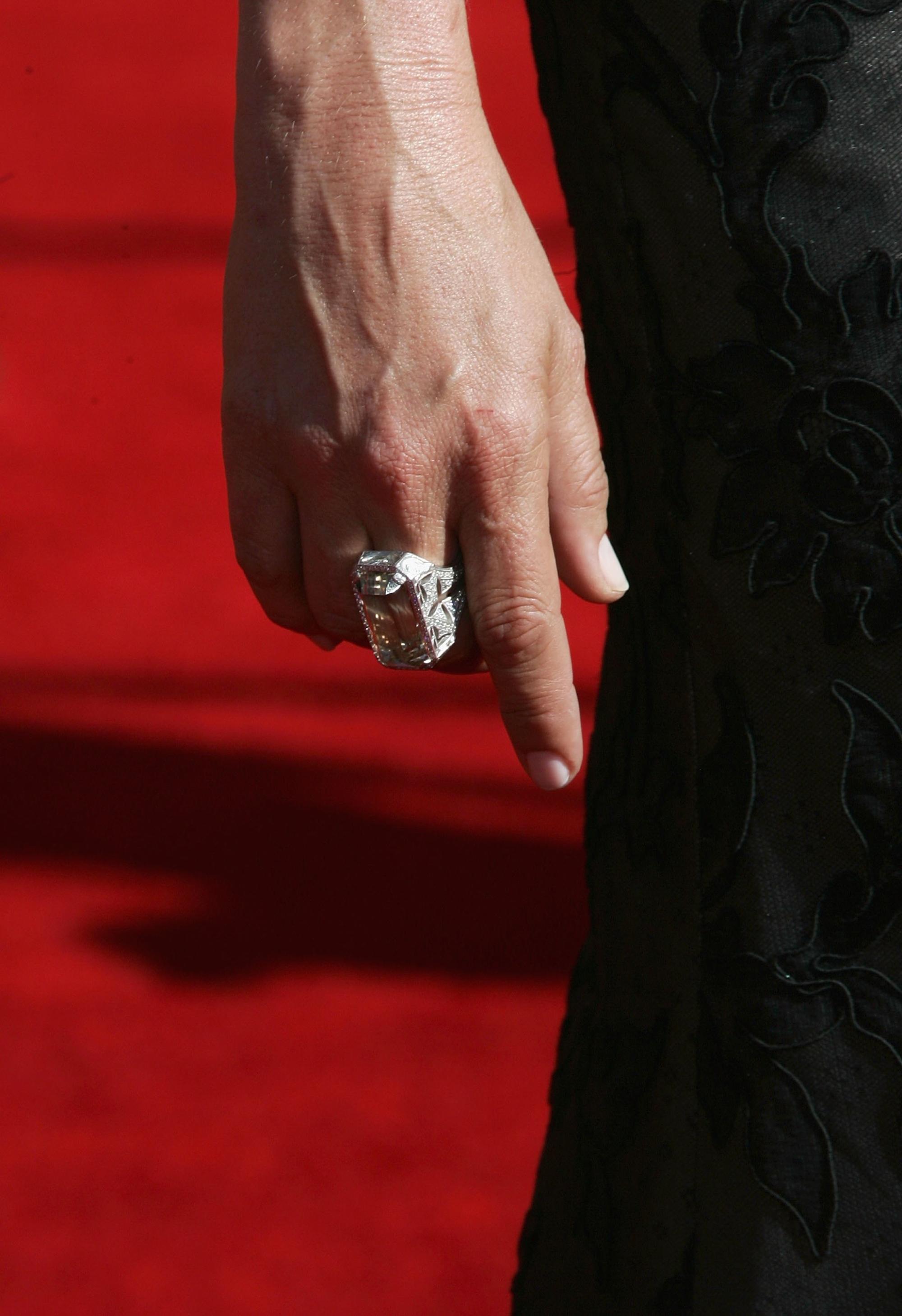 Public2006_EmmyAwardsArrivals-36.jpg