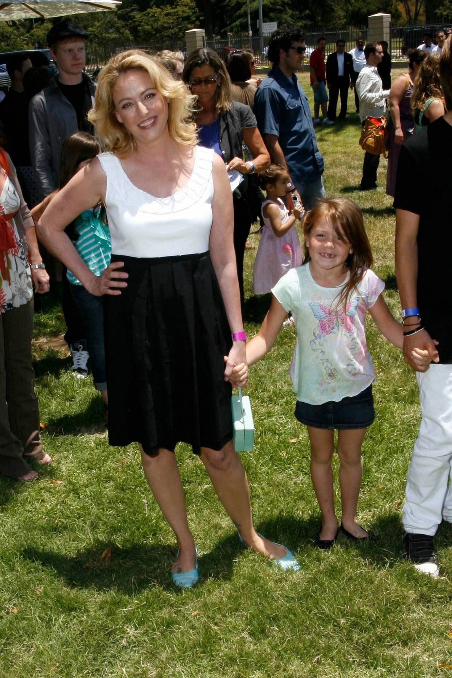 Public2009_ElizabethGlaser-0067.jpg