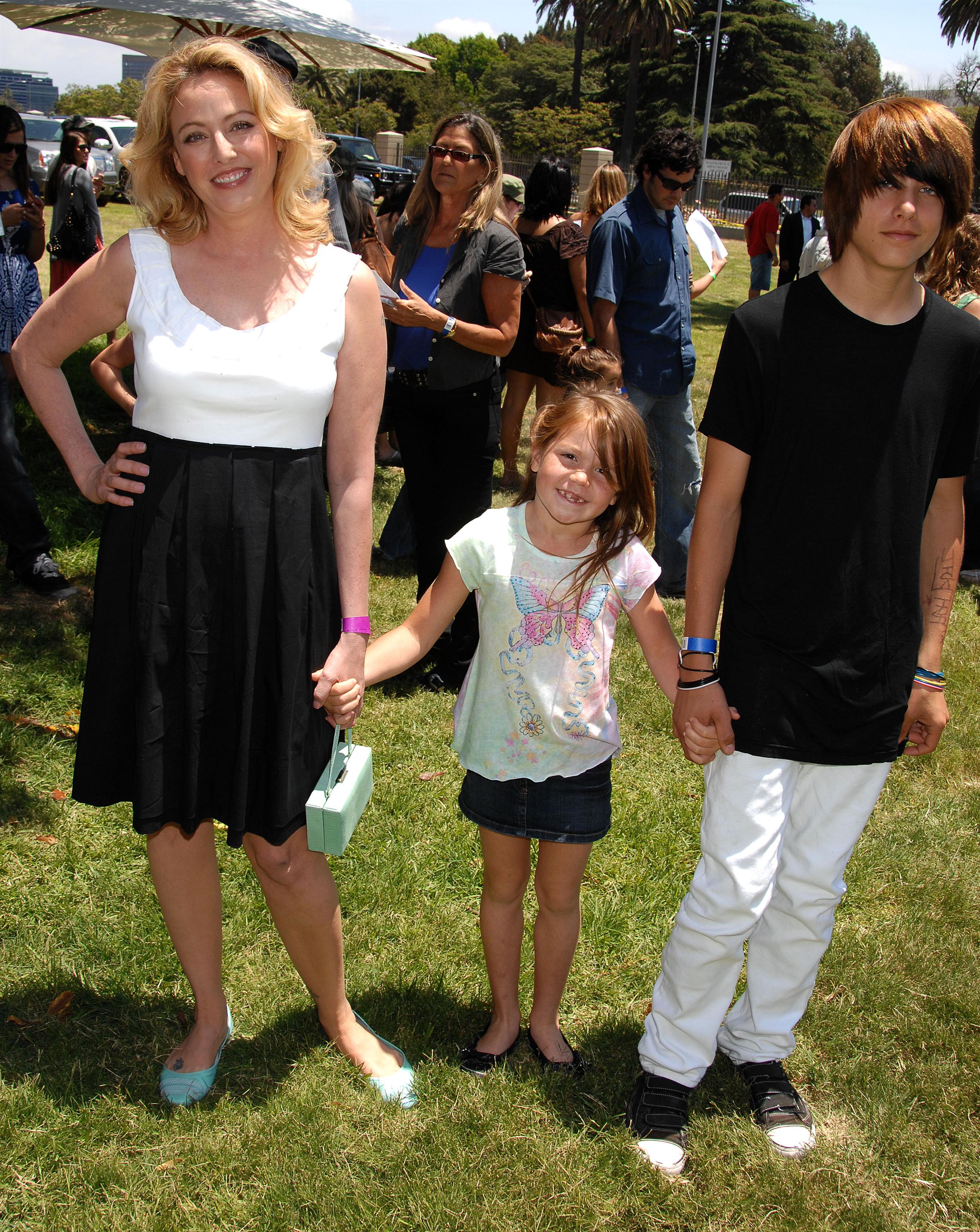 Public2009_ElizabethGlaser-0069.JPG