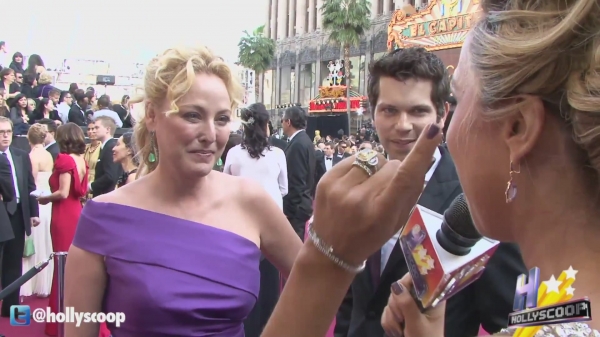 AwardShows2012_Oscars_RedCarpet-231.jpg