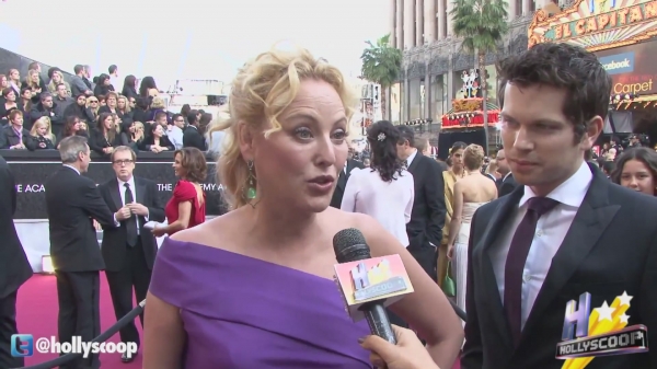 AwardShows2012_Oscars_RedCarpet-81.jpg