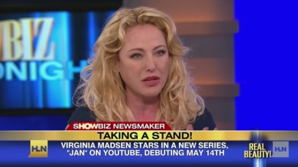 News2012_ShowbizTonight-235.jpg